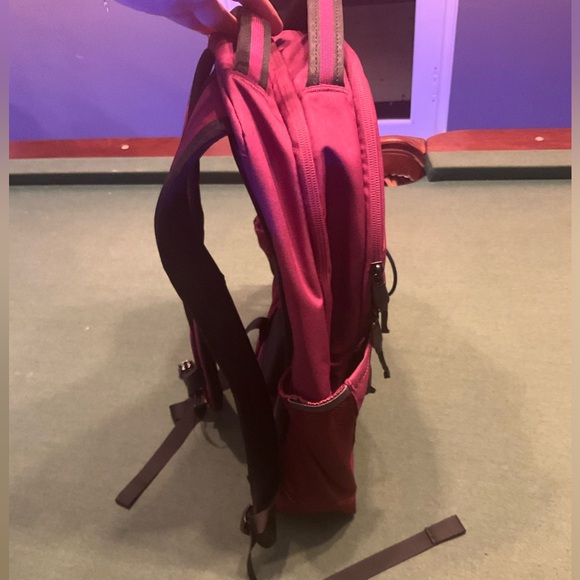 The North Face Jester 28L Backpack TNF Boysenberry/TNF Black - Picture 12 of 13